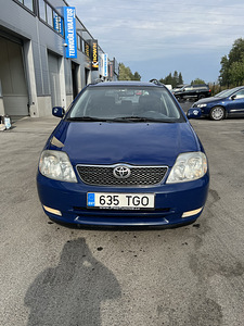 Toyota Corolla (7 foto / 15)