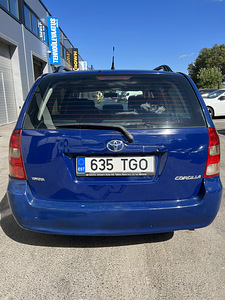 Toyota Corolla (12 foto / 15)