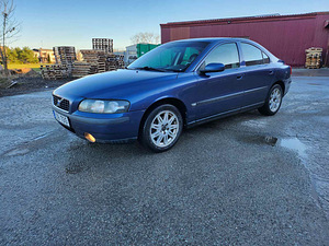 Volvo s60 (1 foto / 8)