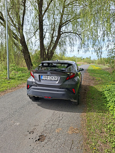 Auto TOYOTA CH-R 2021 (3 foto / 8)