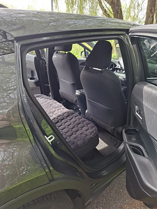 Auto TOYOTA CH-R 2021 (8 foto / 8)