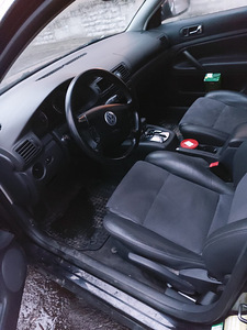 VOLKSWAGEN PASSAT (7 foto / 7)