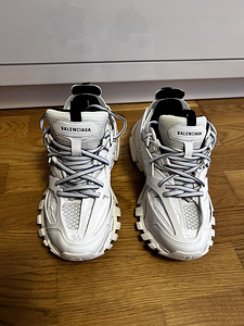 Balenciaga Track (4 foto / 4)