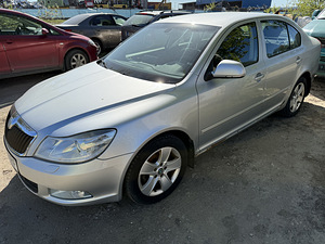 Skoda Octavia varuosadeks (2 foto / 4)