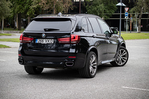 BMW X5 F15 2017 (4 foto / 12)