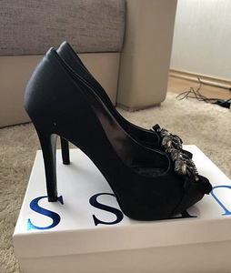Guess туфли 38 (2 фото из 3)