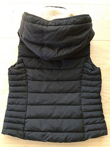 Unisex Esprit vest,suurus S,originaal (2 foto / 3)