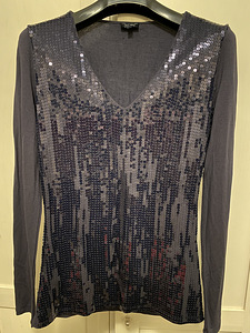 AJ Armani Jeans новая кофта,размер S/M,оригинал (2 фото из 3)