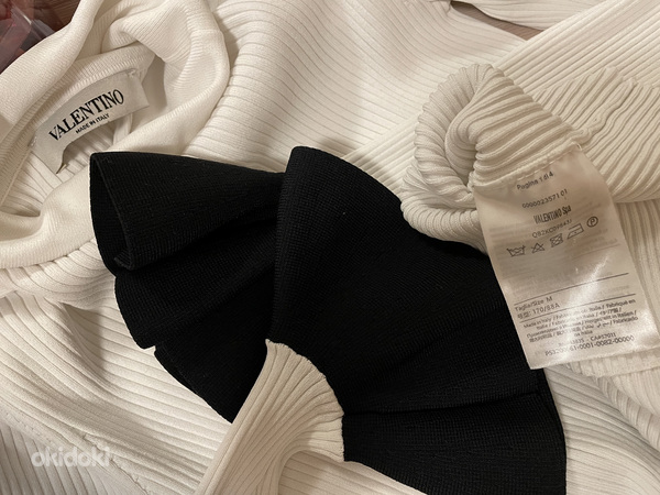 Valentino свитер,размер S/M,оригинал (фото #3)