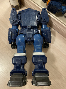 Interaktiivne robot (2 foto / 2)