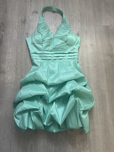 Kleit, платье М размер