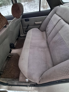 FORD ORION MK1 1984 (10 foto / 14)