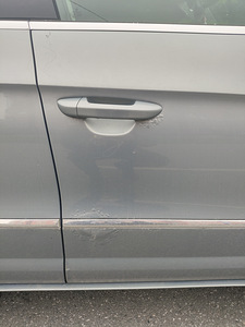 VW Passat CC 2.0 (5 foto / 5)
