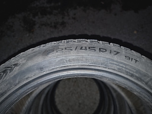 Naastrehvid Nokian Hakkapeliitta 8 225/45/R17 91T, 3tk (2 foto / 10)