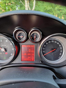 Opel astra 2014 (8 foto / 10)