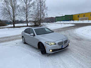 BMW 550i f10 (3 foto / 9)