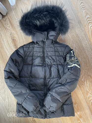Женская зимняя куртка, размер S, как новая. 100% полиэстер (фото #1)