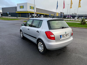 Škoda Fabia 1.6TDI 55kW 2011 (3 foto / 9)