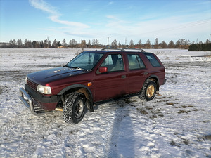 OPEL FRONTERA 2.2 74 kW -95 (2 foto / 3)