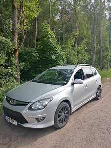 Hyundai i30 CW 1.6, facelift, automaat (1 foto / 7)