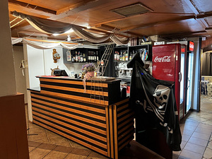 Tegutsev äri vanalinnas. Hea koht. Restoran (5 foto / 5)