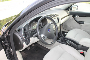 Saab 9-3 Black Friday price (5 foto / 15)