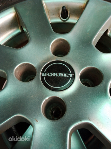Peugeot 15-tolliste velgede komplekt koos aastaringsete rehv