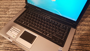 Asus X50SL (2 foto / 4)