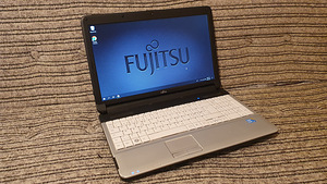 Fujitsu Lifebook A530 (1 foto / 4)