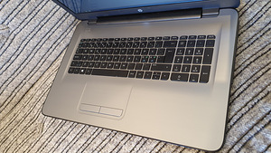 HP 17-y (2 foto / 4)