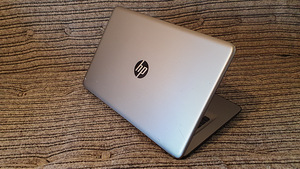 HP 17-y (3 foto / 4)