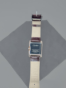 Cartier Tank Anglaise Rose Gold (2 foto / 6)