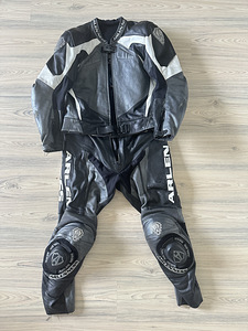 Arlen Ness kaheosaline sõidukombe (2pcs) - suurus 58 (1 foto / 5)