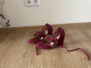 Punased kingad s.38 (1 foto / 4)