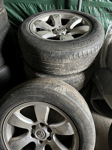 Toyota Land Cruiser 150 (2 foto / 5)