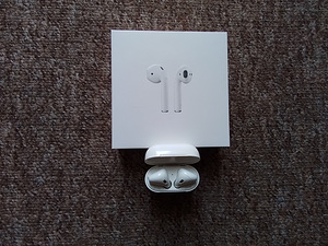 AirPods 2 kõrvaklapid (3 foto / 6)