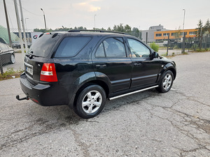 Kia Sorento 2008. 2.5TDI ÜV 03.23 (2 foto / 10)