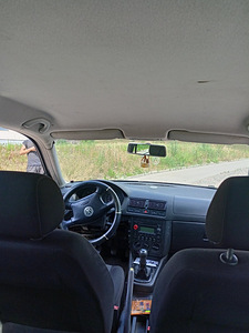 Vw Golf.2003a. 1.9TDI. 74KW.üv 07.23. (2 foto / 5)