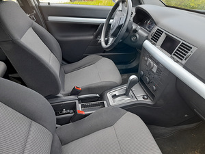 Opel Vectra 2005. 2.2bens.114KW .UV.09.22 (5 foto / 5)