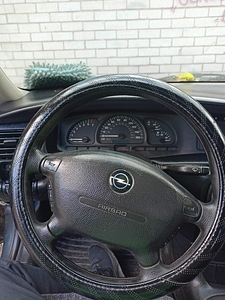 Opel Vectra 2.0bens Automaat. (6 foto / 6)