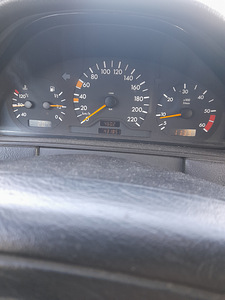 Мерседес E250D.83kw. 1999. (4 фото из 5)