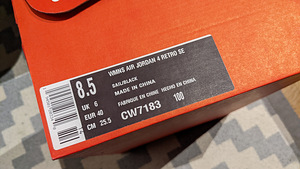 Nike Air Jordan 4 Starfish (9 foto / 9)