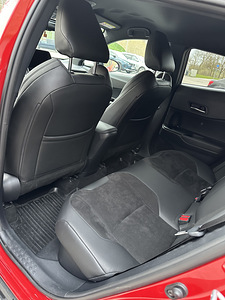 Toyota C-HR 1.8 72kV. (5 foto / 6)