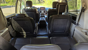 Chrysler Grand Voyager RT 2010 (4 foto / 14)