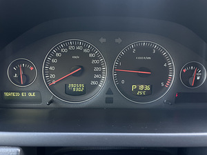 Volvo XC90 2.4 136kw (12 foto / 13)