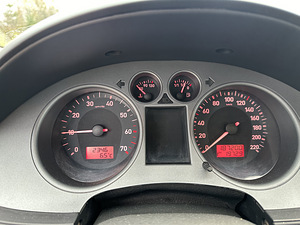 Seat Ibiza (8 foto / 10)
