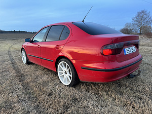 Seat Toledo 1.9 TDI (6 foto / 11)