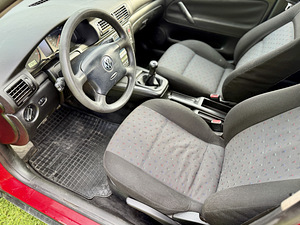 Volkswagen Passat 1.9 81kw (8 foto / 13)