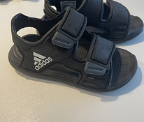Adidas sandaalid s.24