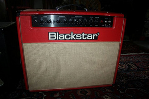 Гитарный усилитель Blackstar HT40 Red Edition ламповый усилитель (1 фото из 4)